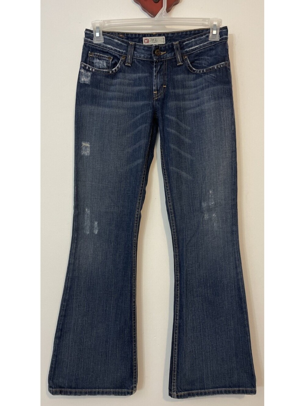 Buckle BKE Star 20 Vintage Womens 28x31.5 Dark Blue Bootcut Denim Jeans! A6042